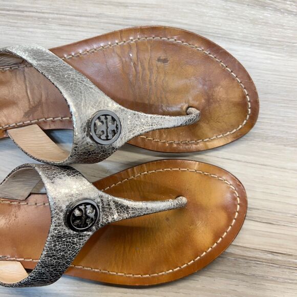Tory Burch Sandals Cameron Size 7M Pewter Croc Embossed Leather Thong Flats - Picture 9 of 10